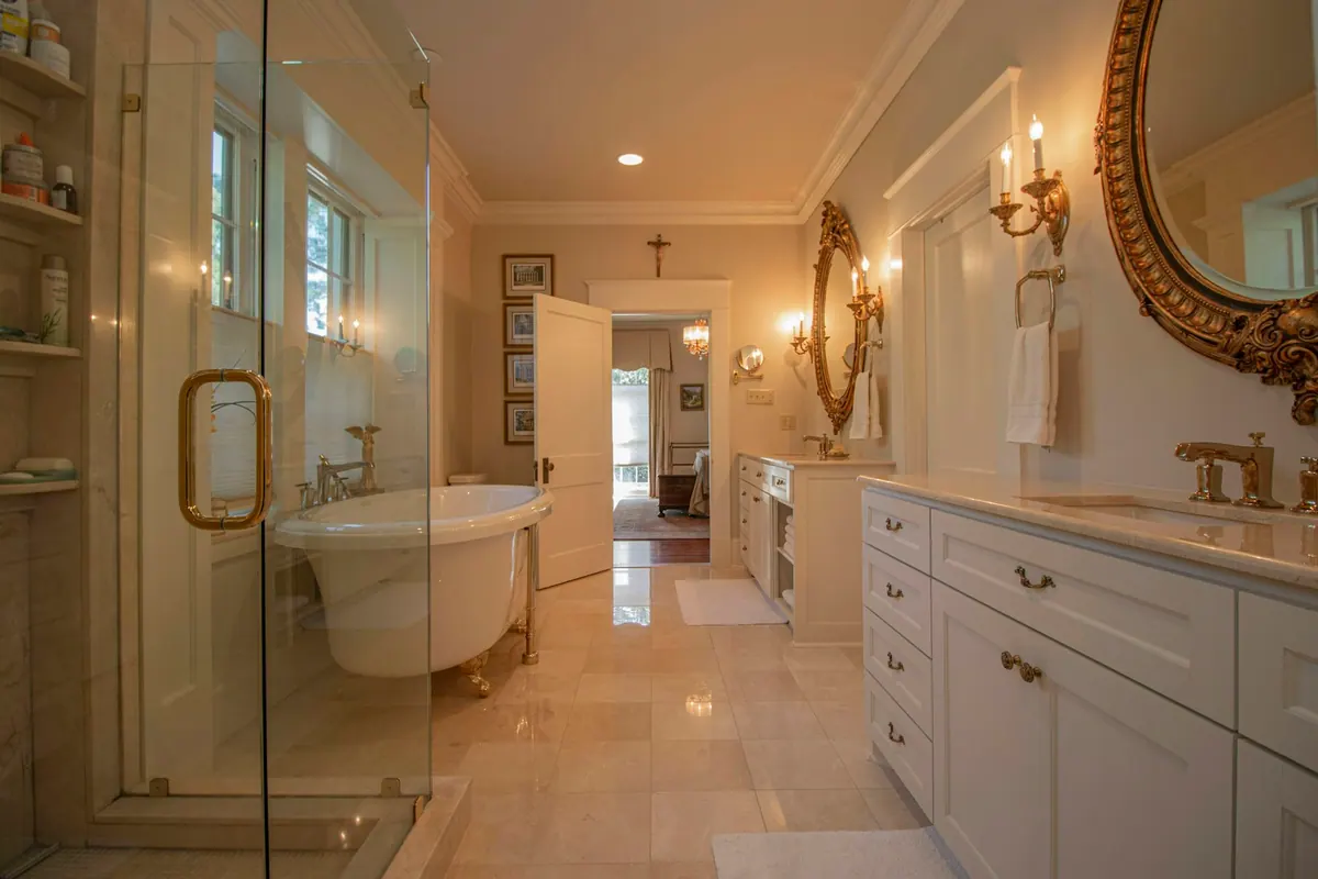 Mosaic Accent Border